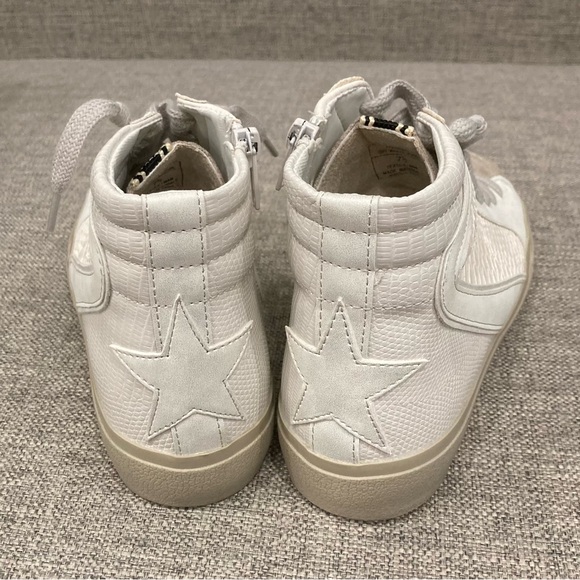 NEW Shu Shop Rooney Women’s Sneakers in Off White Snake New in Box Multiple Szs - Picture 4 of 6